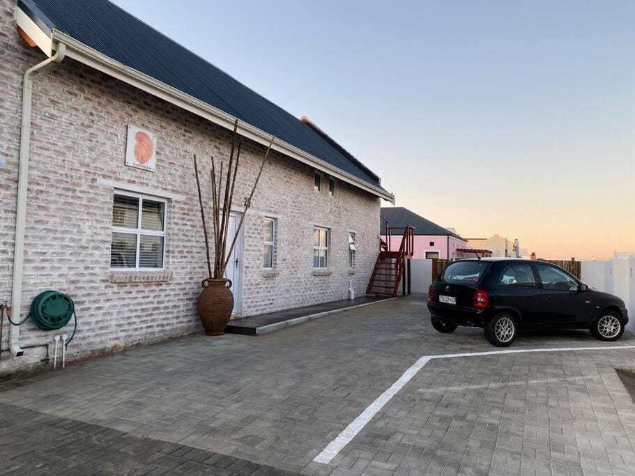 Property building, Parking