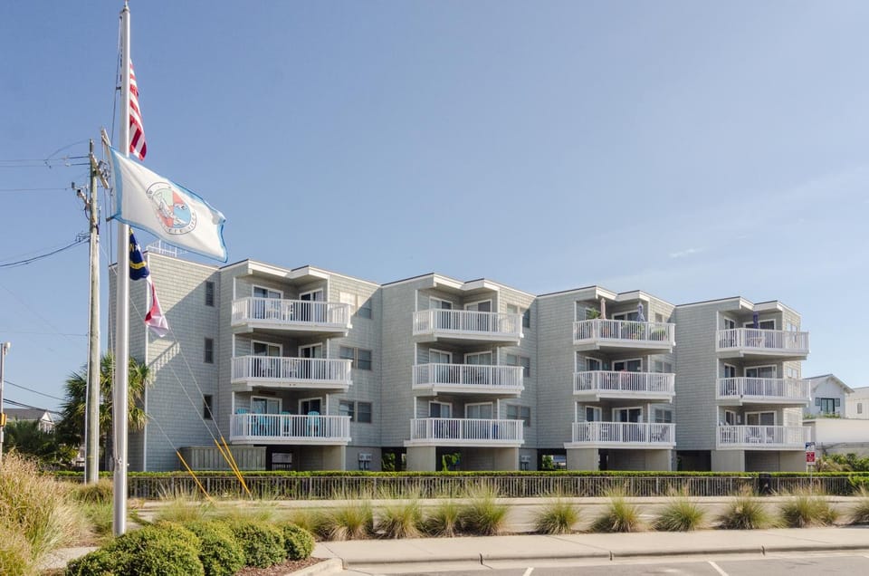 Lipovan by Bryant Real Estate House in Wrightsville Beach
