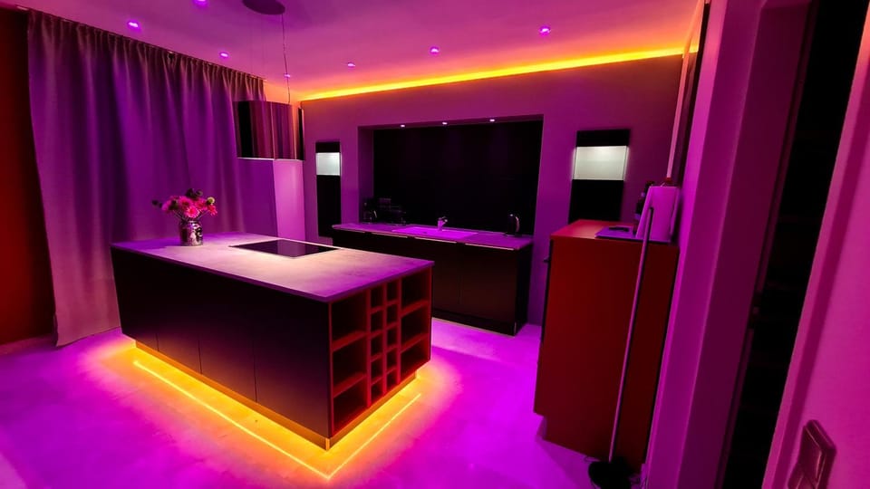 Night, Kitchen or kitchenette, kitchen, kitchen