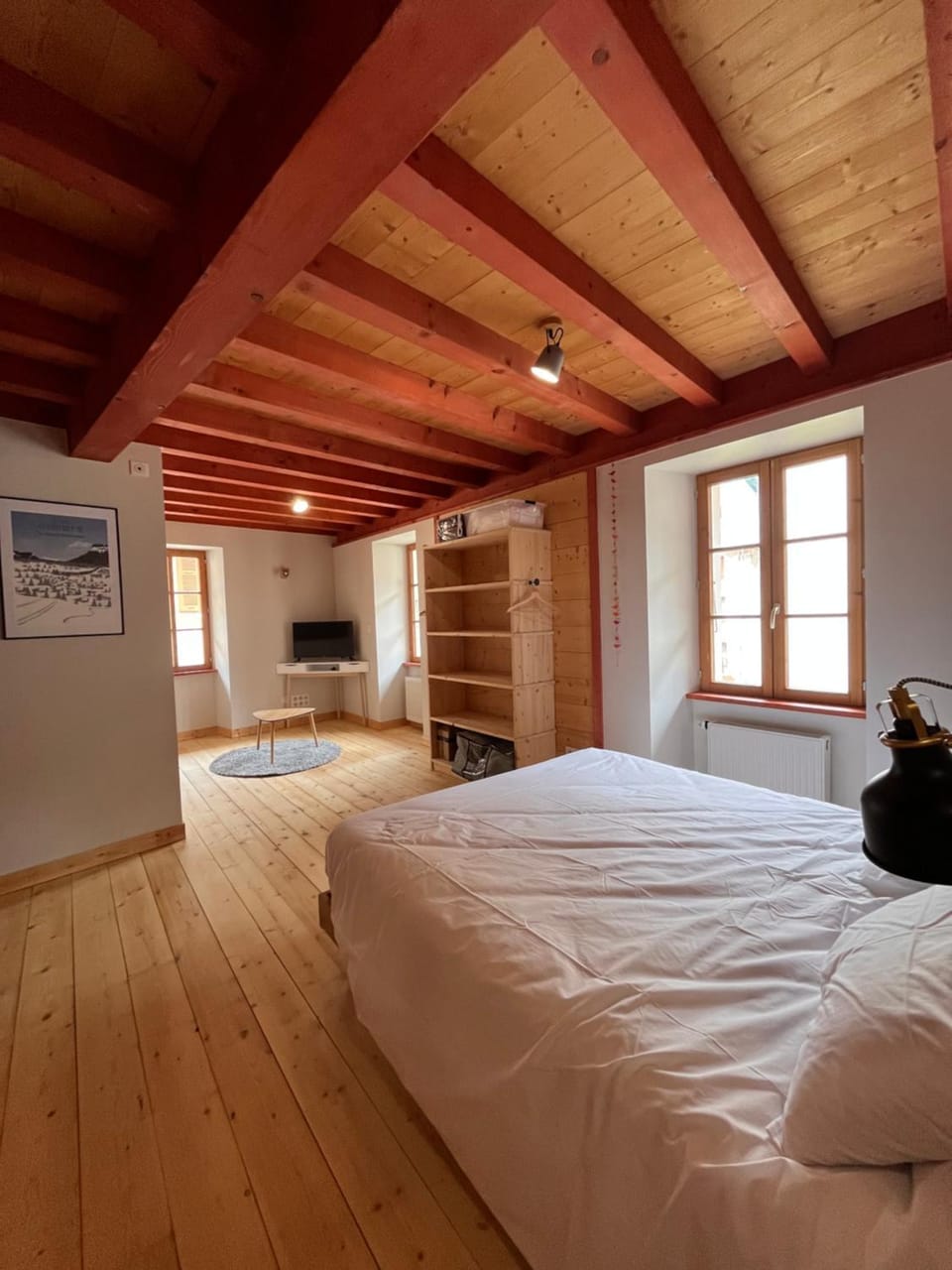 Photo of the whole room