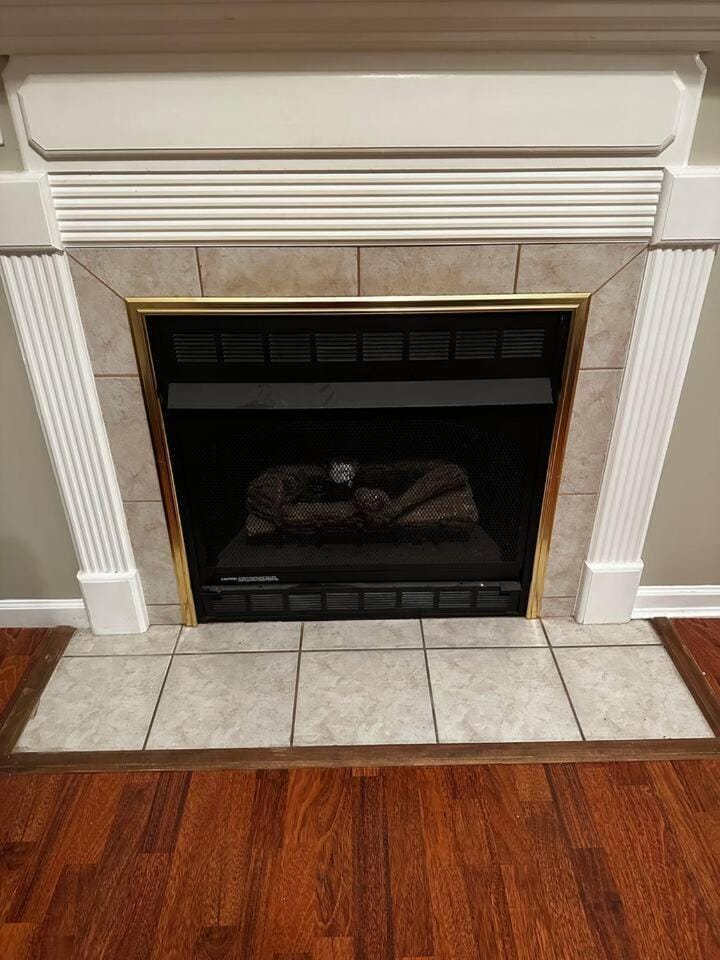 Riverside Escape King Suite, and Queen Suite. House in Sevierville