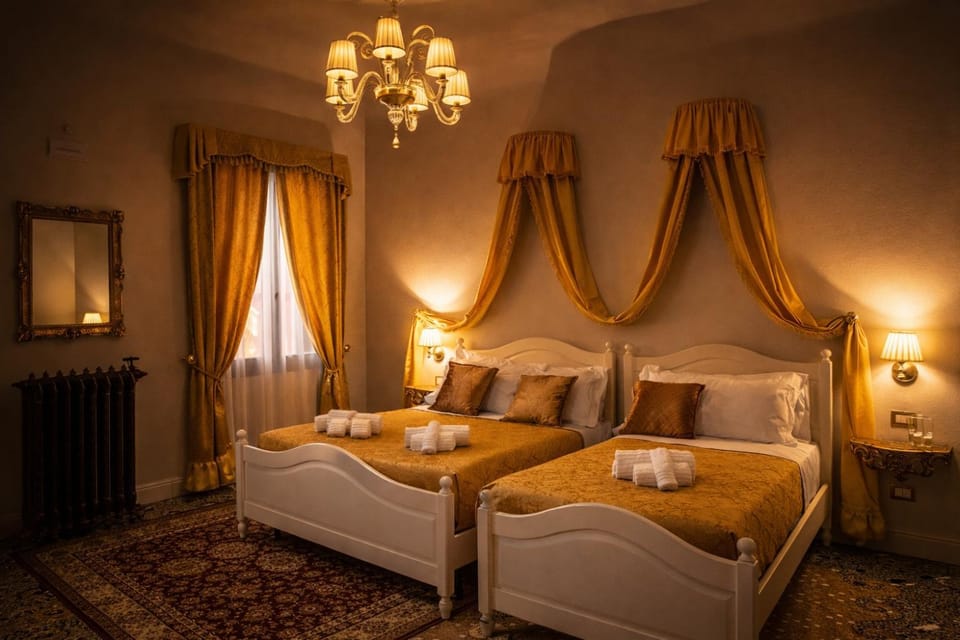Bedroom, towels