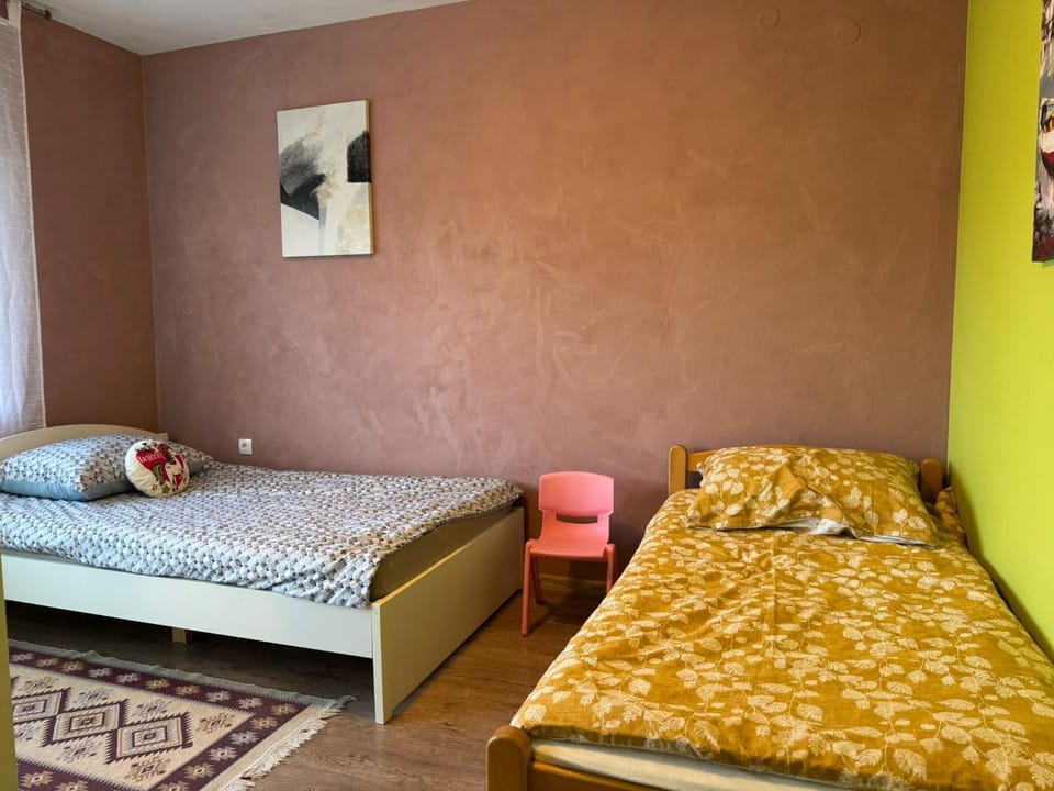 Bed, Photo of the whole room, Bedroom