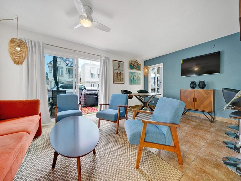 3 Bedrooms House in Balboa Peninsula