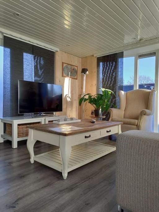 Chalet midden in de natuur! Apartment in Drenthe (province)