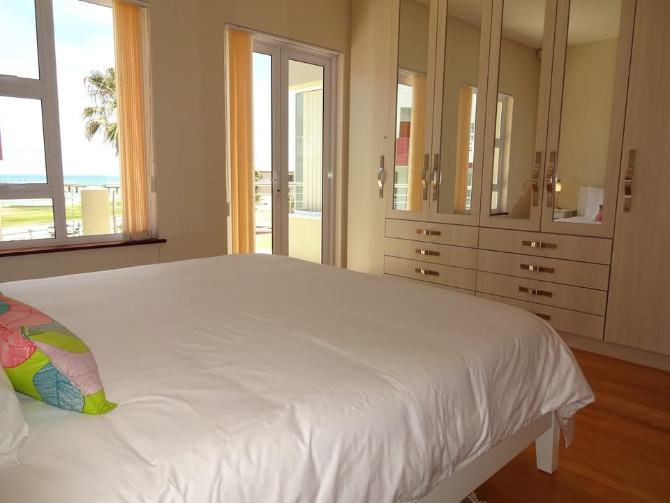 Day, Photo of the whole room