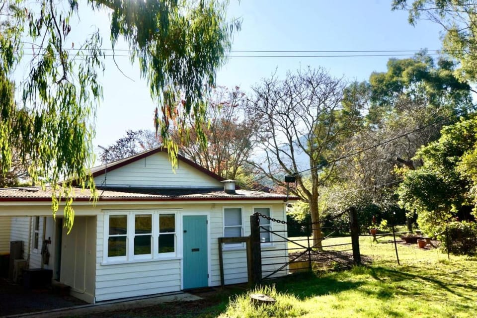 River Lea Cottage House in Badger Creek