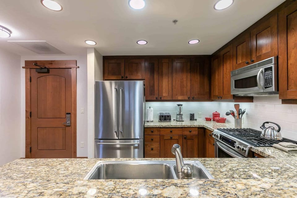 Big Horn Lodge 409 by East West Hospitality Apartment in Northstar Drive