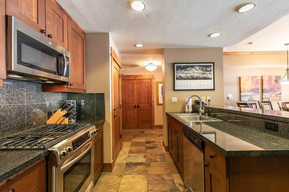 Big Horn Lodge 310 by East West Hospitality Apartment in Northstar Drive