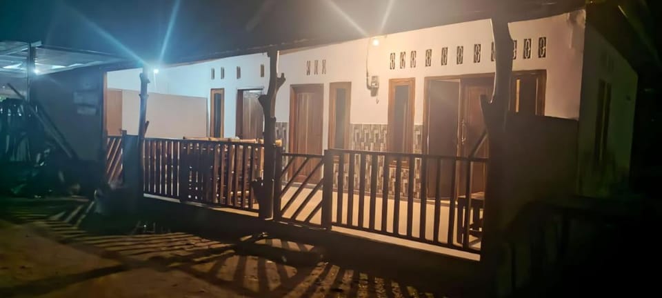 Bale Hendi Vacation rental in Central Sekotong