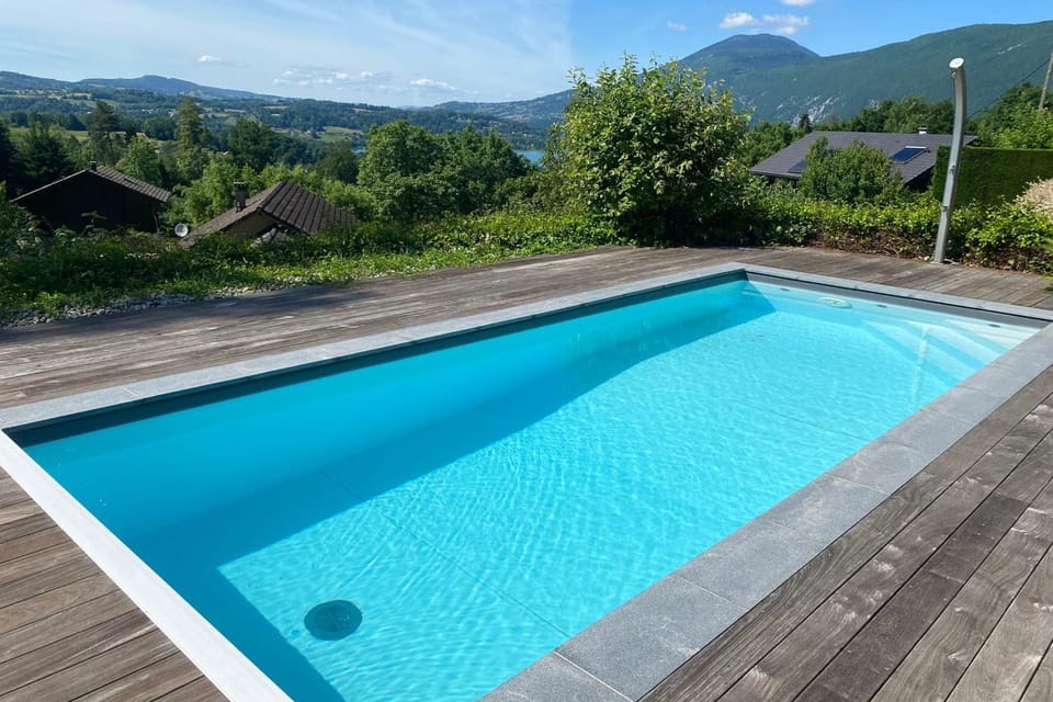 Beautiful Villa with Pool and Lake View Villa in Auvergne-Rhône-Alpes