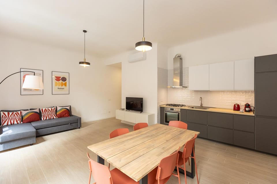 TV and multimedia, Dining area, oven
