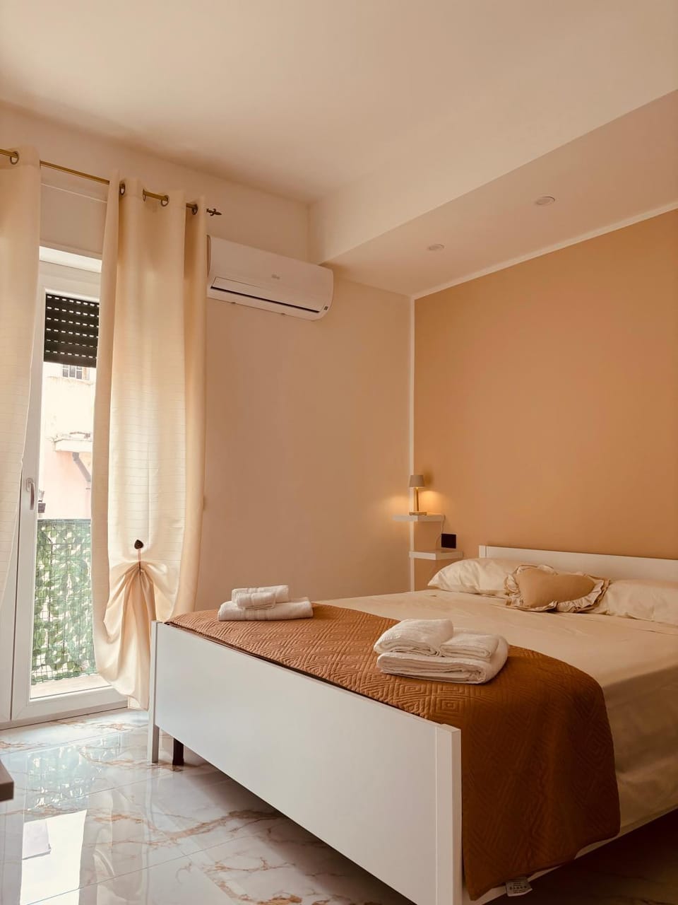 Bed, Photo of the whole room, Bedroom, towels, air conditioner