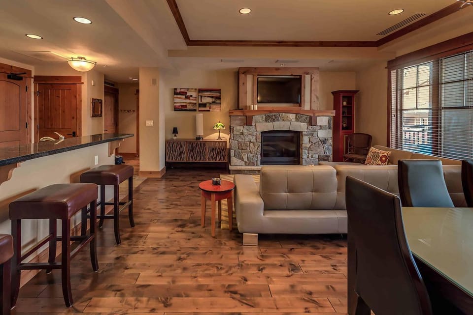 Big Horn Lodge 403 by East West Hospitality Apartment in Northstar Drive