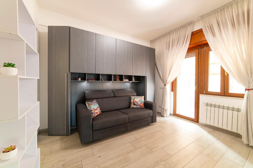 Living room, Photo of the whole room, Bedroom
