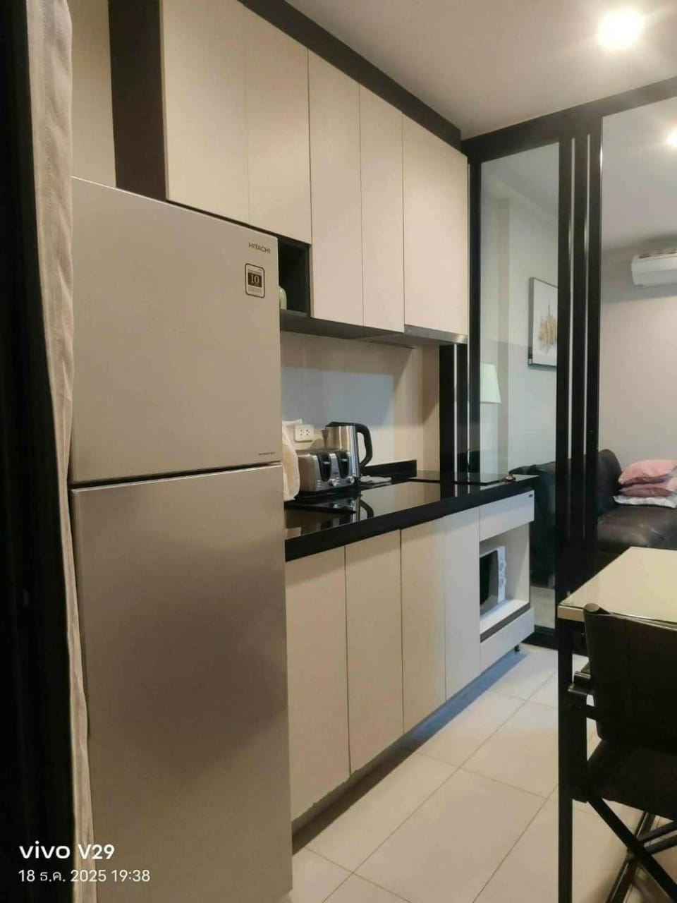 Kitchen or kitchenette, Dining area, stove, toaster