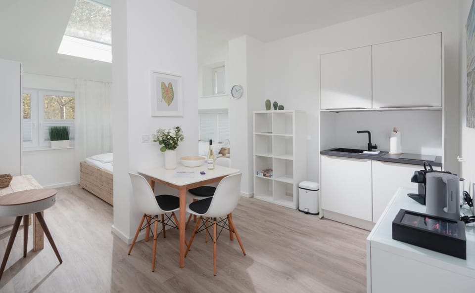 Coffee/tea facilities, Kitchen or kitchenette, Dining area, pet friendly, stove