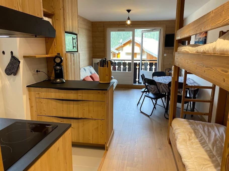 Véronica 53 - T2 avec coin montagne Apartment in Châtel