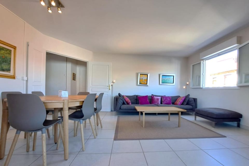 3BR in Cannes with Swimming Pool Terraces Parking & AC - BENAKEY Apartment in Cannes