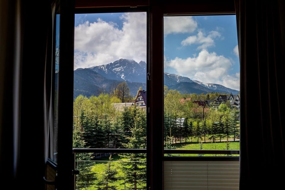 Spring, Day, Natural landscape, Mountain view