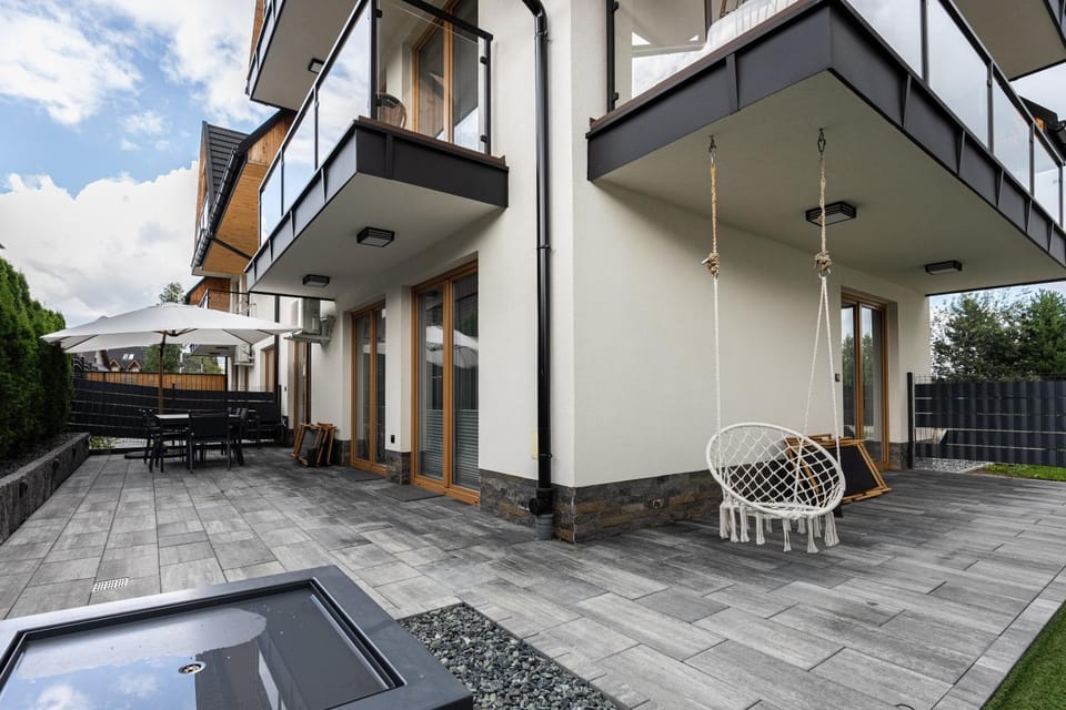 Property building, Patio, Day, View (from property/room), Balcony/Terrace
