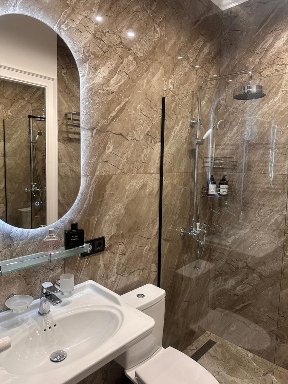 Shower, Bathroom, towels