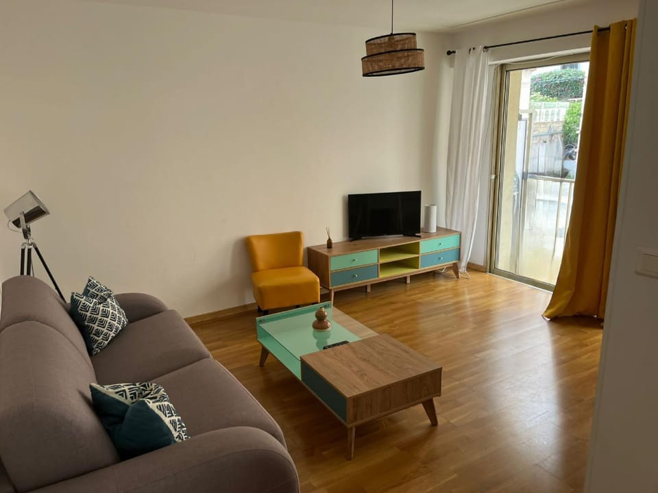 APPARTEMENT CENTRE-Bastia à une minute à pied du port Apartment in Bastia
