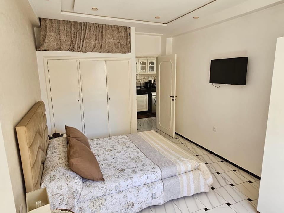 Élégant Appartement au Cœur de Tanger Apartment in Tangier