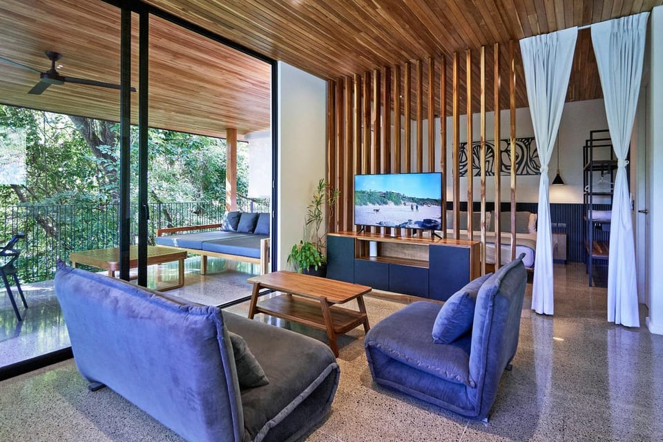 TV and multimedia, Living room, Diving
