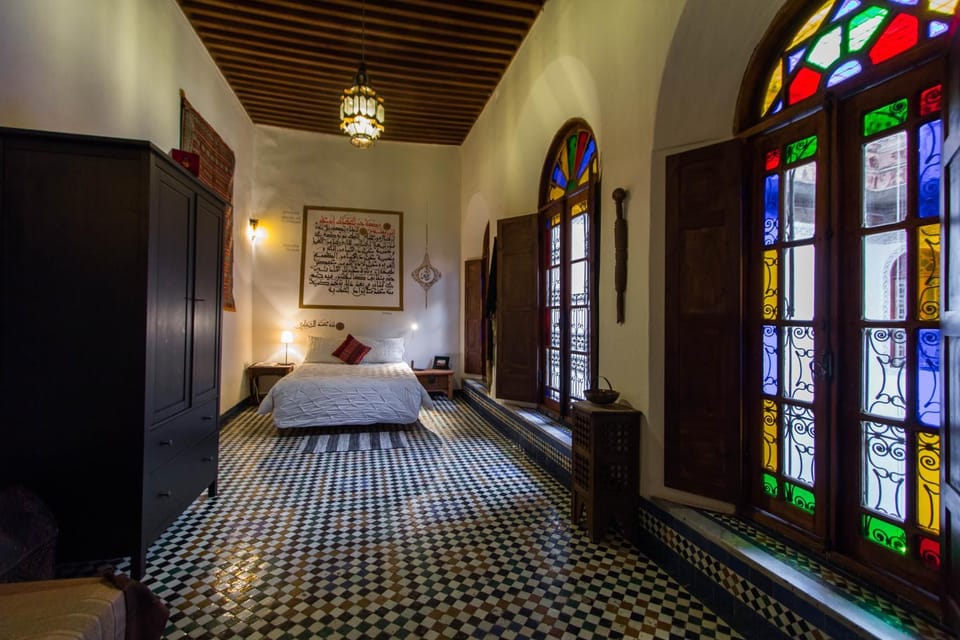 Day, Photo of the whole room