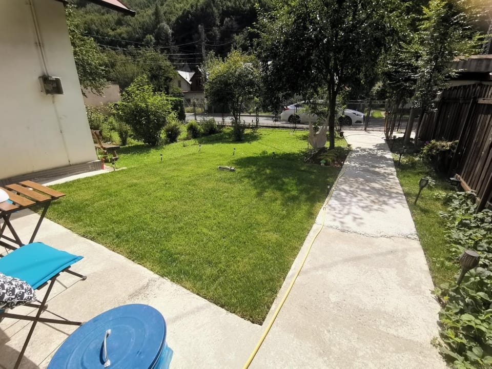 Facade/entrance, Day, Garden, Garden, Garden view, Mountain view, Mountain view