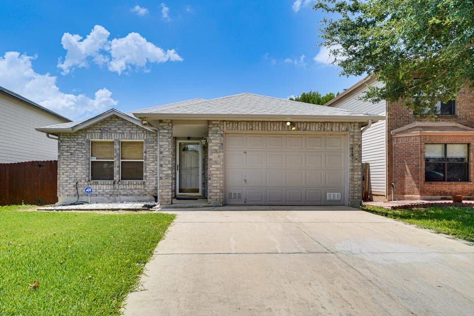 Spacious San Antonio Home Close to Military Bases House in San Antonio