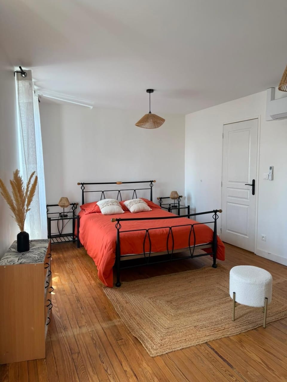 Charmante Maison De Ville Apartment in Nouvelle-Aquitaine