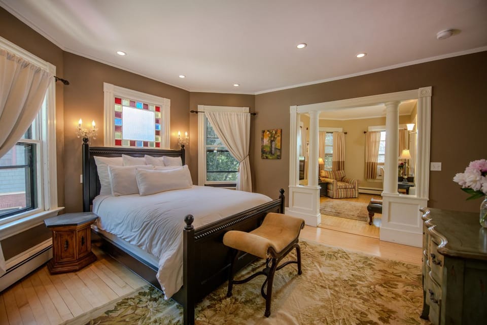 254 South Union Street Guest House Bed and Breakfast in Burlington