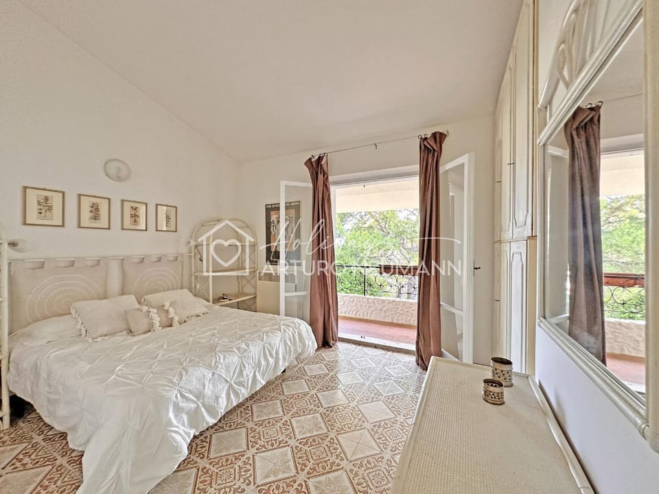 Bed, View (from property/room), Balcony/Terrace, Photo of the whole room, Bedroom