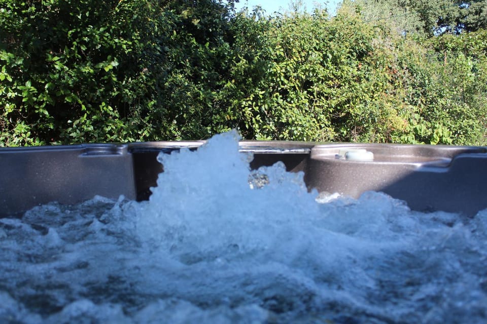 Hot Tub, Spa and wellness centre/facilities