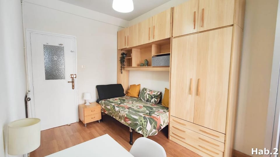 Bed, Photo of the whole room, Bedroom, wardrobe