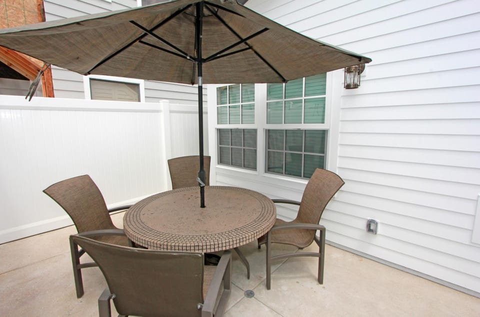 1759 Miramar Dr House in Balboa Peninsula