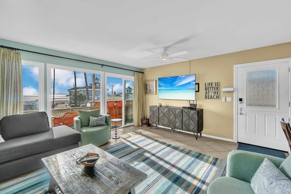 2010 W Oceanfront House in Balboa Peninsula