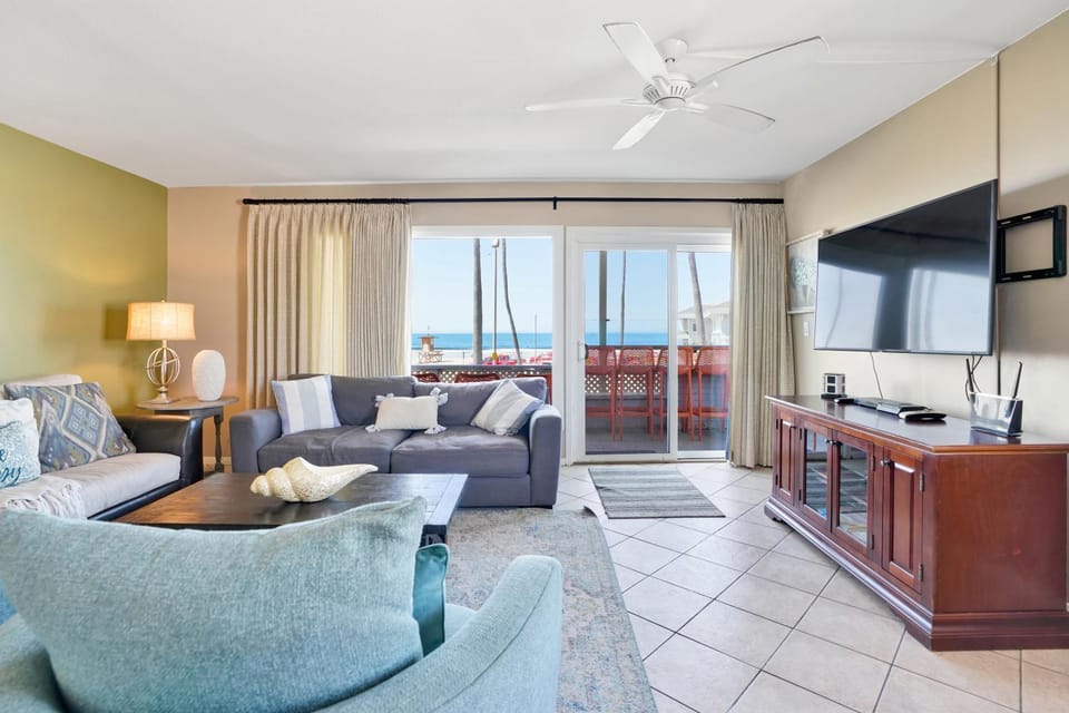 2010 W Oceanfront House in Balboa Peninsula