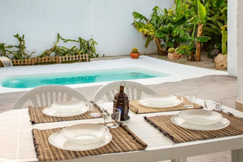 Villa Tailan con piscina y jacuzzi privado Villa in Chiclana de la Frontera