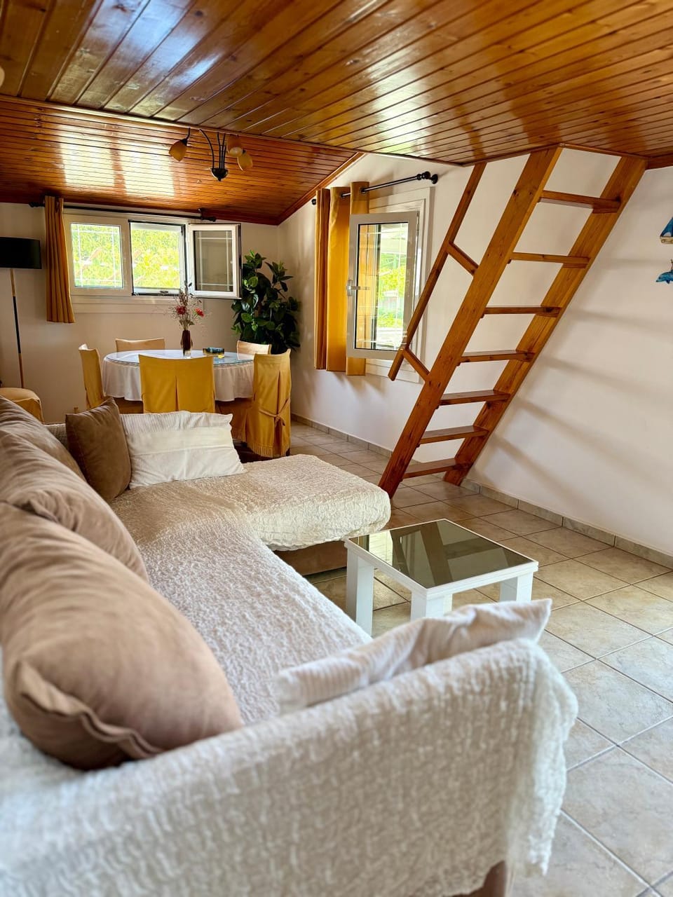 Ouranos Cosy Home House in Argolis, Greece