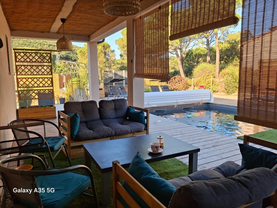 Patio, Day, Pool view, Swimming pool, sunbed