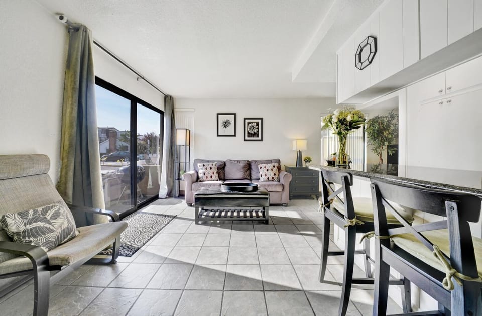 3 Bedrooms House in Balboa Peninsula