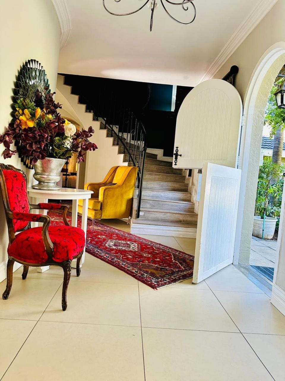 Facade/entrance, Seating area