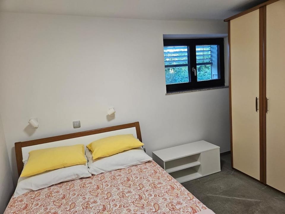 Bed, Bedroom, wardrobe