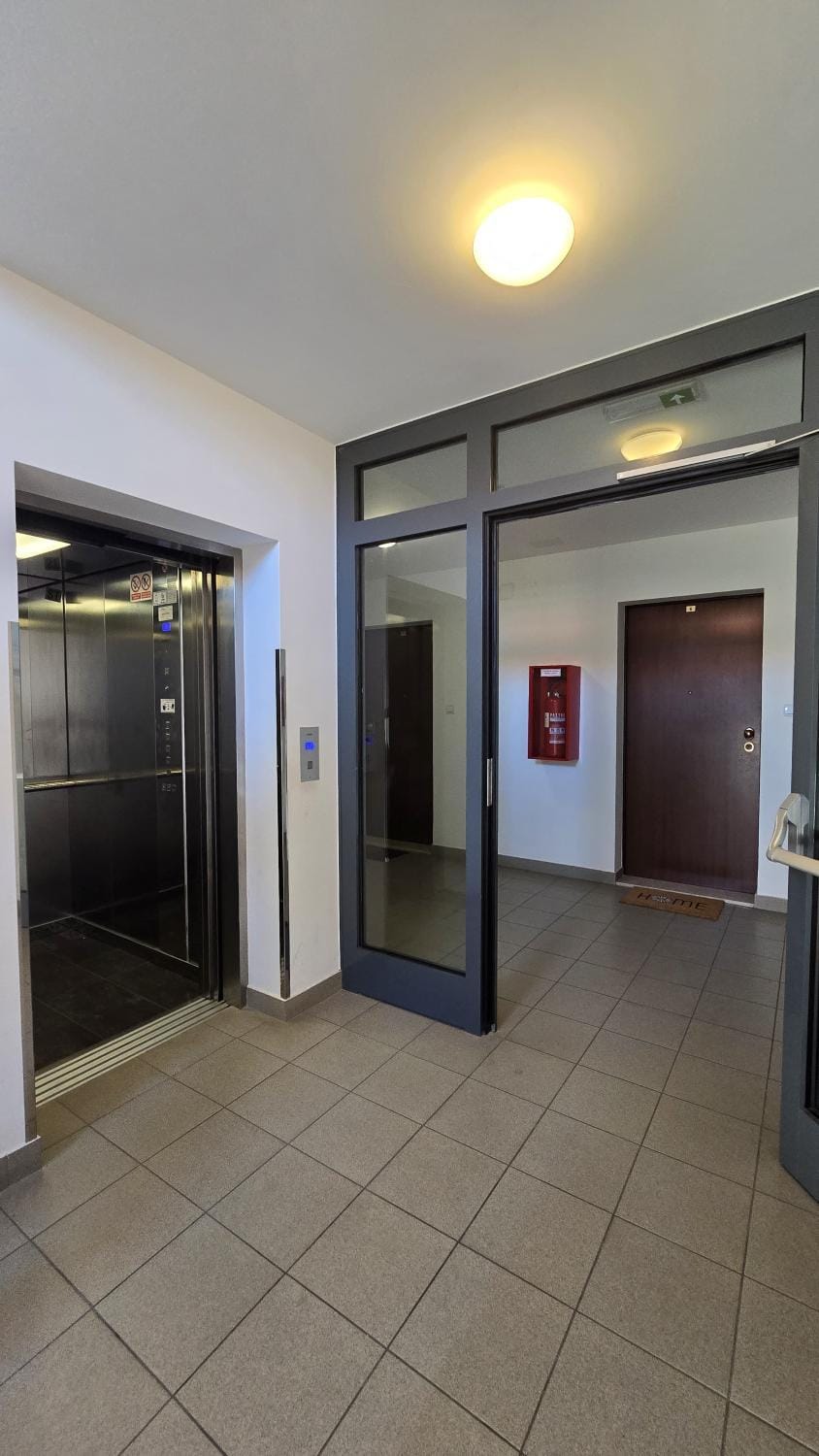 elevator