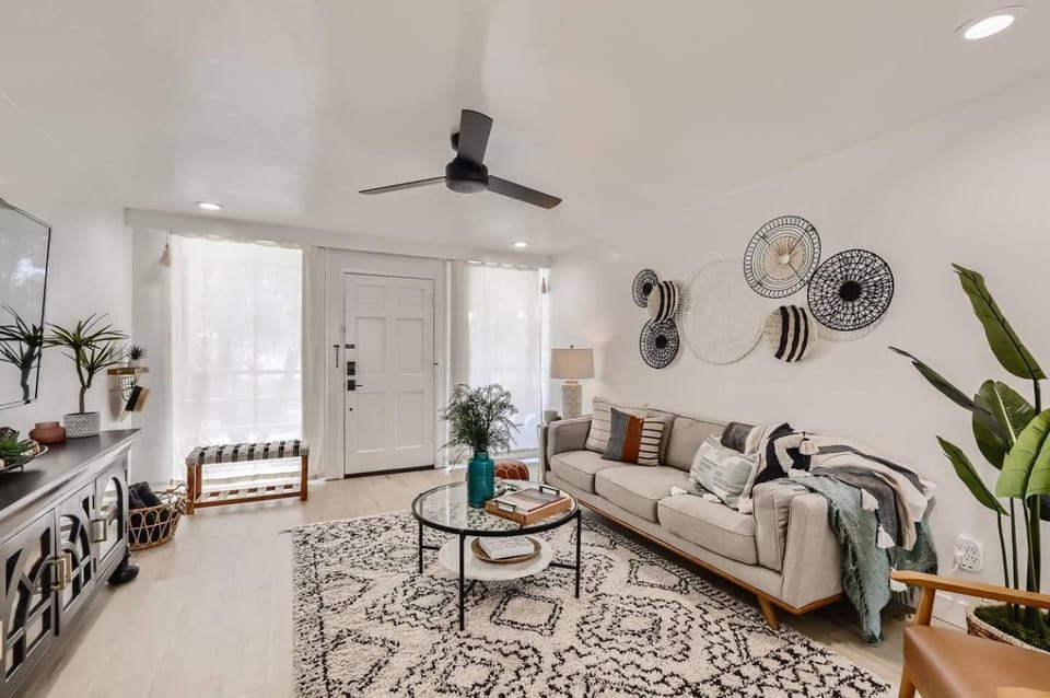 Luxury Condo in Old Town Scottsdale wPool House in Scottsdale
