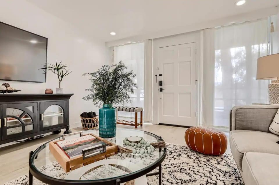 Luxury Condo in Old Town Scottsdale wPool House in Scottsdale
