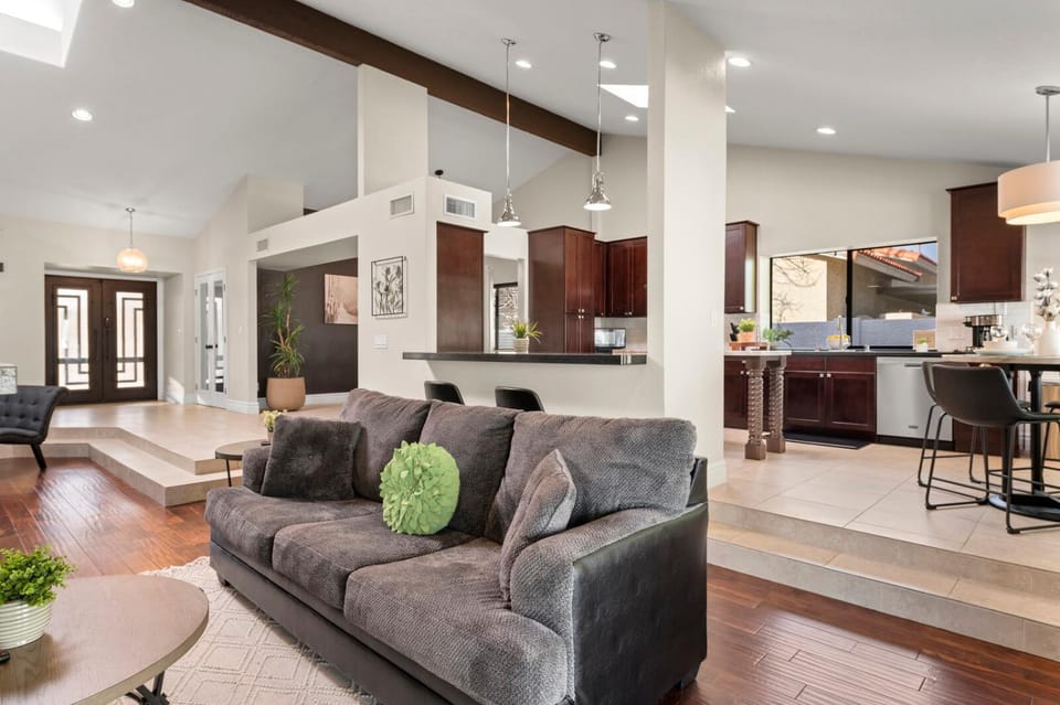 Perfectly Located Spacious Home with Heated Pool House in Scottsdale